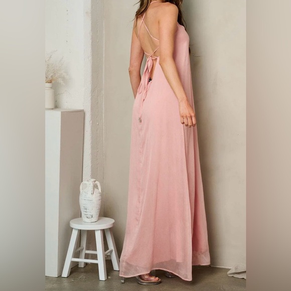 Elegant Pink Maxi Dress (Multiple Sizes Available) - Picture 2 of 2